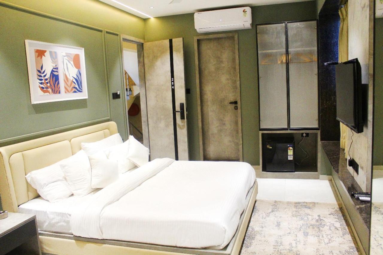 Comfort Hotel *